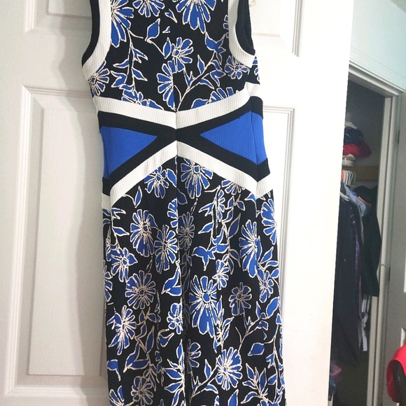 Blue Black and White size 6 dres - Picture 3 of 5